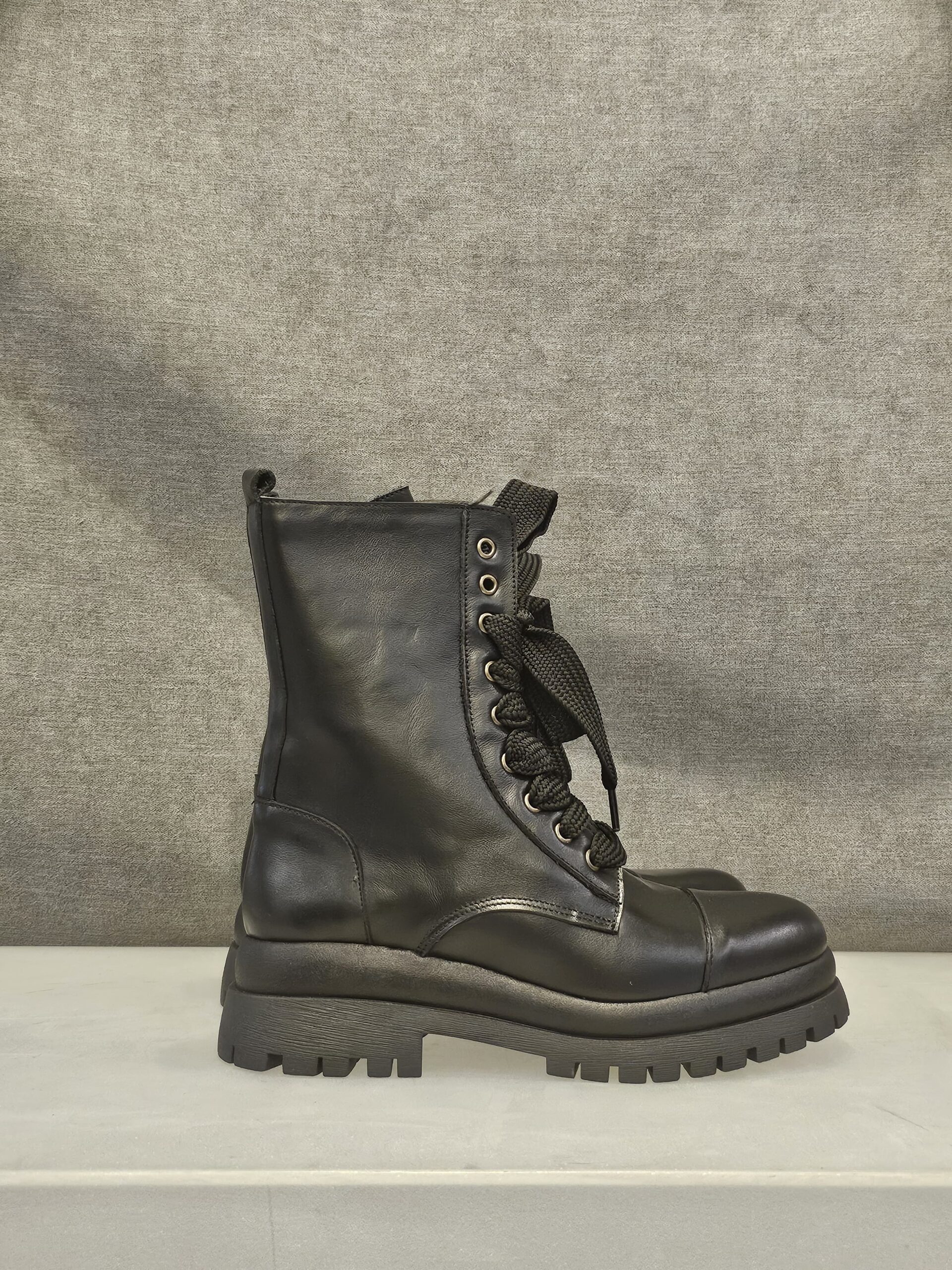 1249BLACK